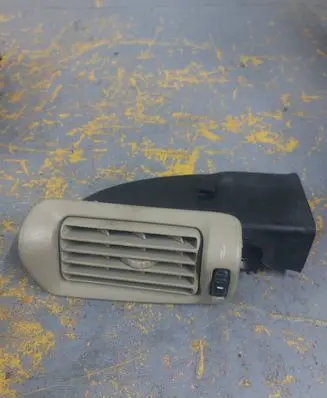 Volvo S60 Dashboard side air vent grill/cover trim 9158448 1264