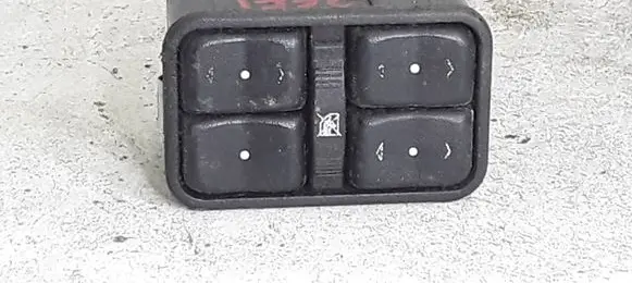 Opel Zafira A Electric window control switch 13363401 90561086