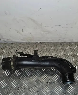 Toyota Avensis T250 Intercooler hose/pipe 173620R010