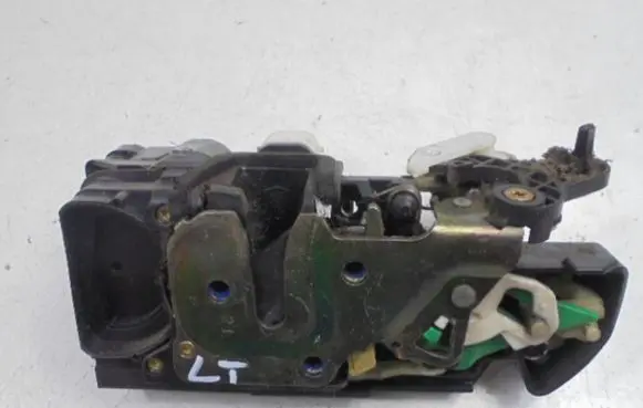 Opel Frontera B Rear door lock 16637561