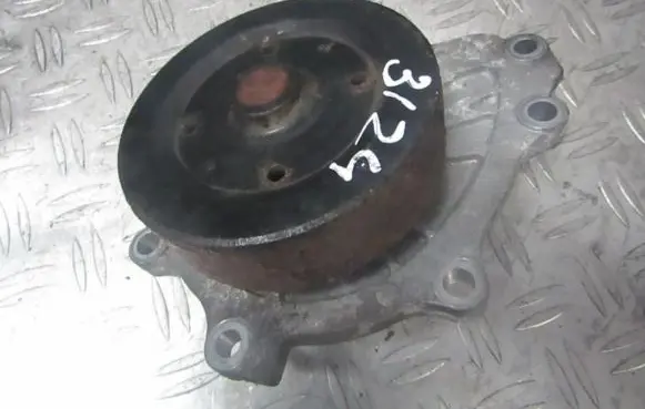 Toyota Avensis T250 Water pump