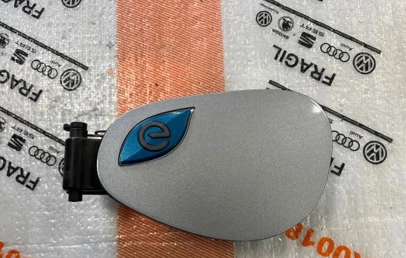 Chrysler Pacifica Fuel tank cap 68239862AB