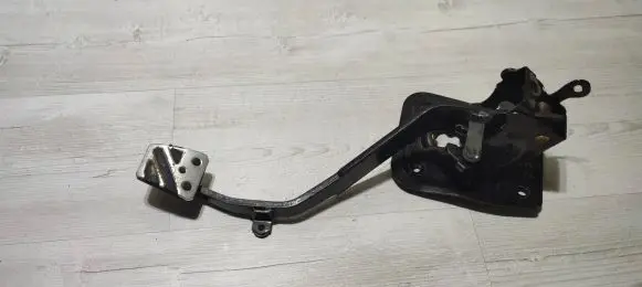 Clutch pedal