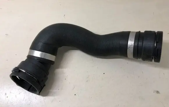BMW X5 F15 Engine coolant pipe/hose 8517969