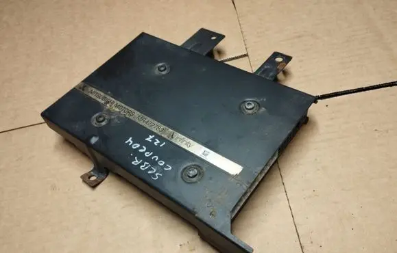 Chrysler Sebring (ST-22 - JR) Sound amplifier MR472783