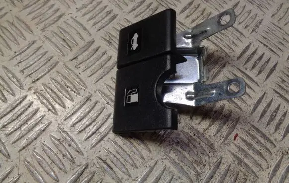 Nissan Note (E12) Engine bonnet (hood) release handle