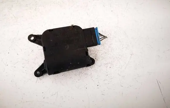 Volkswagen Touran I Air flap motor/actuator 1K1907511G