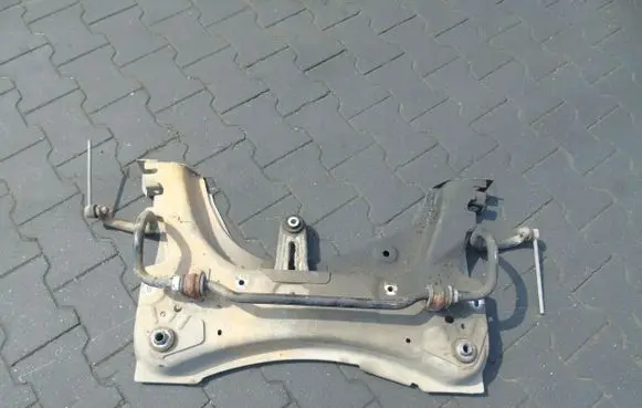 Renault Modus Rear axle beam with reductor 