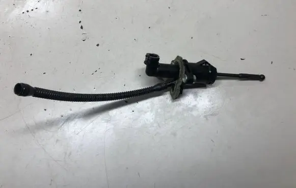 Skoda Roomster (5J) Clutch master cylinder 6R0721388