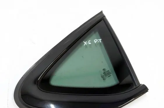 BMW X6 F16 Rear side window 