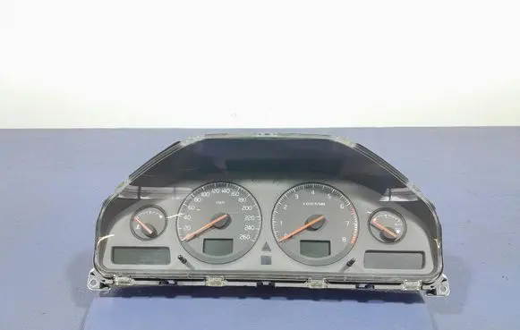 Volvo S60 Speedometer (instrument cluster) 9499668