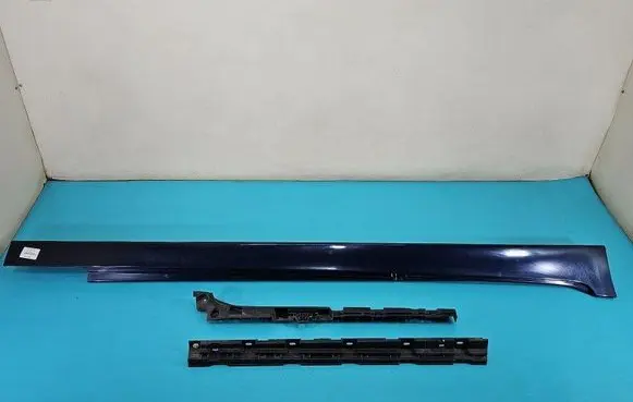 BMW 5 F10 F11 Foot area side trim 7184774 IMPRK1509678