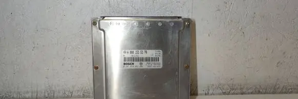 Mercedes-Benz C W203 Engine control unit/module A0001535379 0001535379