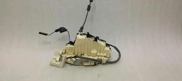 Mercedes-Benz S W221 Front door lock A2217201635