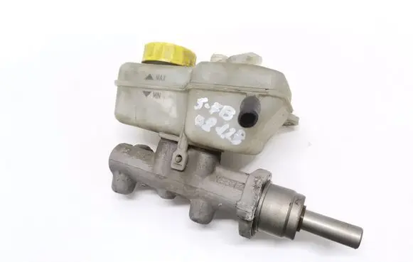 Skoda Fabia Mk2 (5J) Master brake cylinder