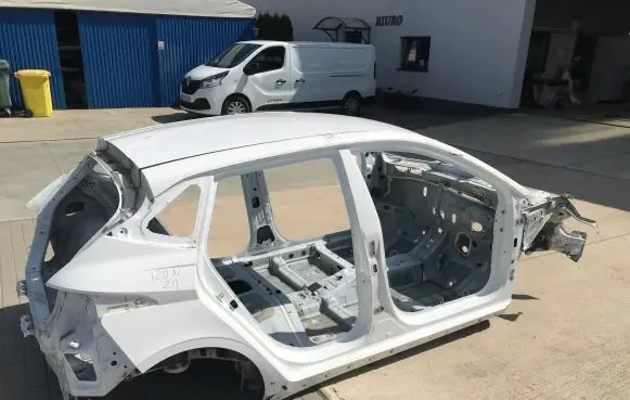 Hyundai i20 (BC3 BI3) Side car body part 