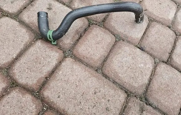 Renault Zoe Engine coolant pipe/hose 217418050R