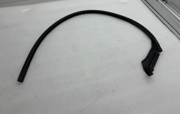 Tesla Model X Front door rubber seal 103214600C