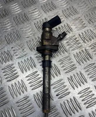 Ford Focus C-MAX Fuel injector 9647247280 EB12