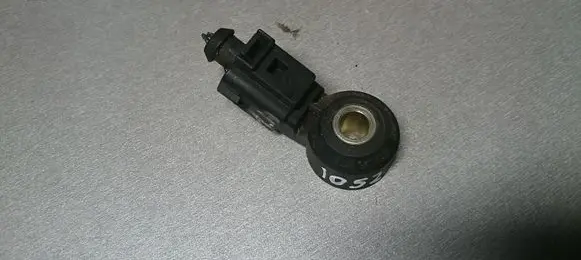 Volkswagen Golf IV Detonation knock sensor 030905377C