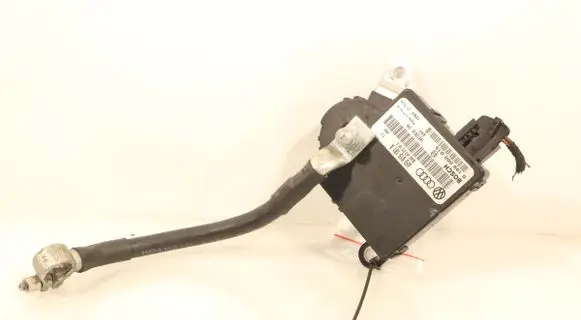 Audi A6 S6 C6 4F Battery control module 4F0915181
