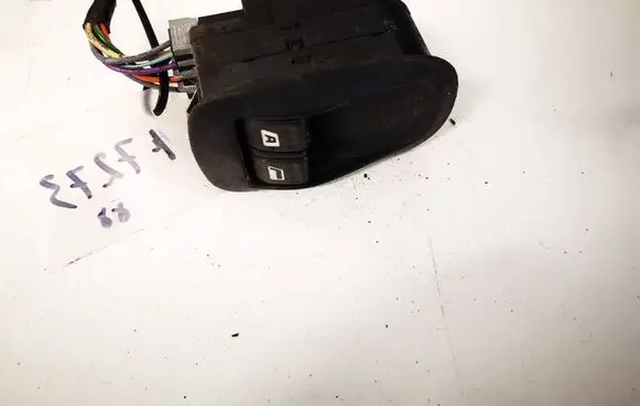 Peugeot 206 Electric window control switch 