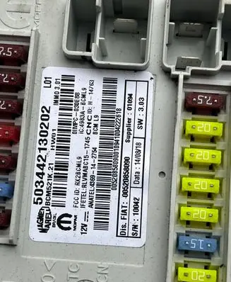 Jeep Renegade Fuse box set 00520858090 503442130202