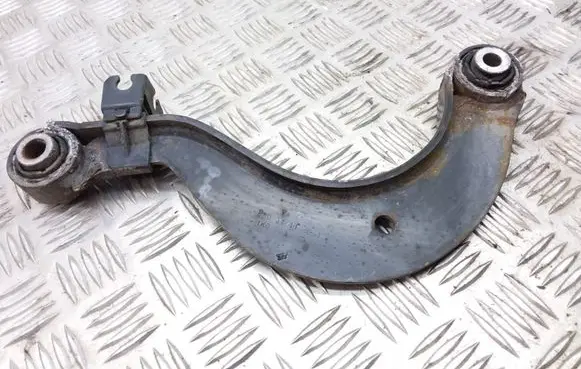 Volkswagen PASSAT B7 Rear control arm 1K0505323N