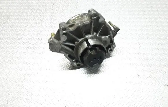 Opel Vectra C Vacuum pump 55188660