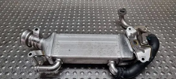 Mercedes-Benz A W176 EGR valve cooler S27705142 A6511400575