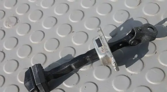 Honda CR-V Front door check strap stopper OGRANICZNIK-DRZWI