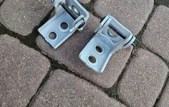 Opel Mokka B Front door hinge set 5O5P5L5E5X0034