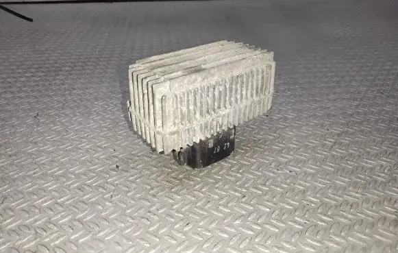 Glow plug pre-heat relay