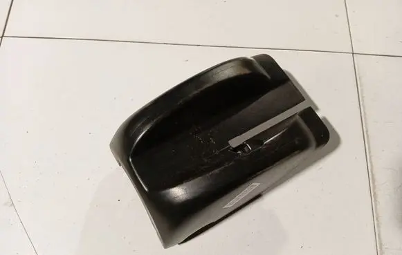 Steering wheel column trim