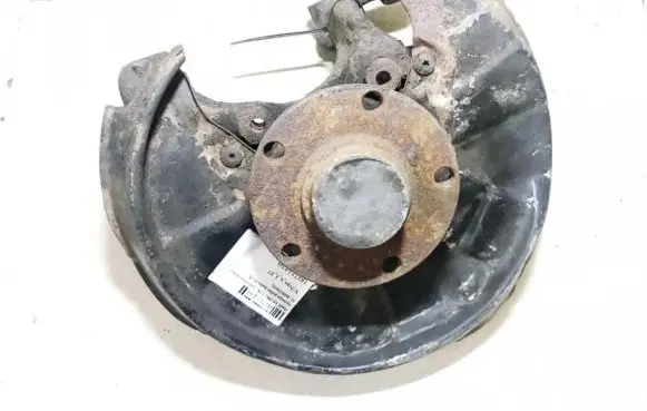 Audi A4 S4 B6 8E 8H Rear brake disc plate dust cover 8e0615611j