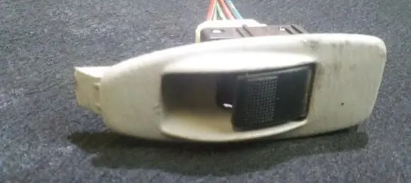 Mitsubishi Space Runner Electric window control switch