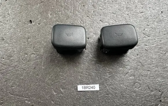 Nissan Patrol Y60 Steering wheel buttons/switches 4842403J01 4842203J01