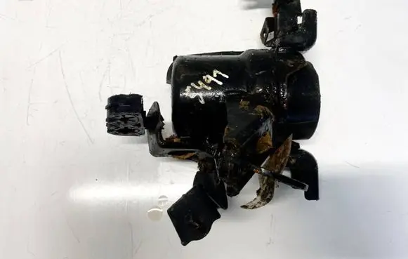 Toyota Corolla E140 E150 Engine mount bracket