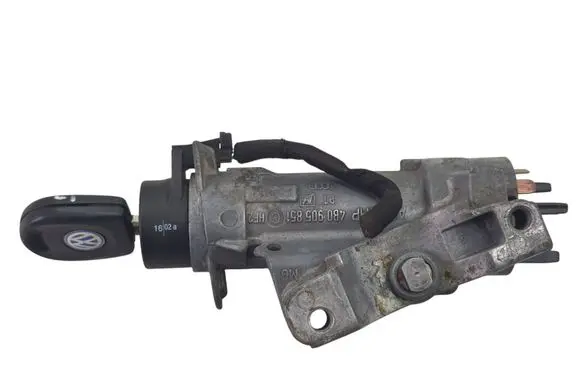 Volkswagen Golf IV Ignition lock 4B0905851C