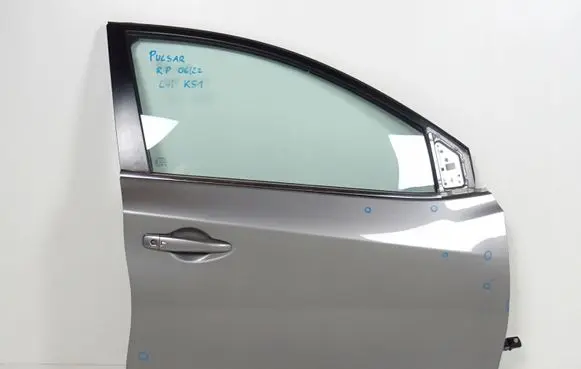 Nissan Pulsar Front door