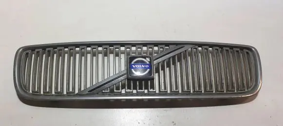 Volvo V70 Front bumper upper radiator grill 08693346