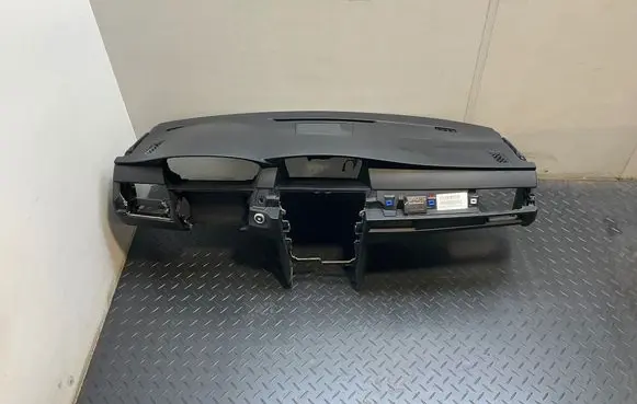 BMW 5 E60 E61 Dashboard 6976436 09B279RB0784L