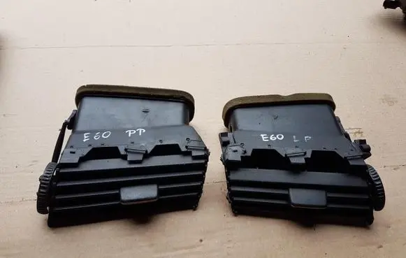 BMW 5 E60 E61 Dashboard side air vent grill/cover trim