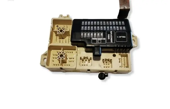 Jaguar S-Type Fuse module 4R8T14A067AB