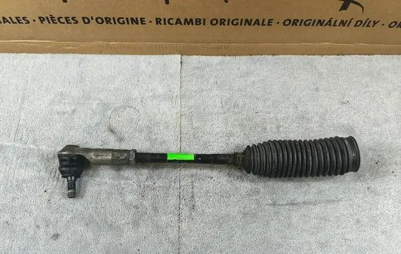 Volkswagen PASSAT B8 Steering tie rod end 561423810 1K0423812K