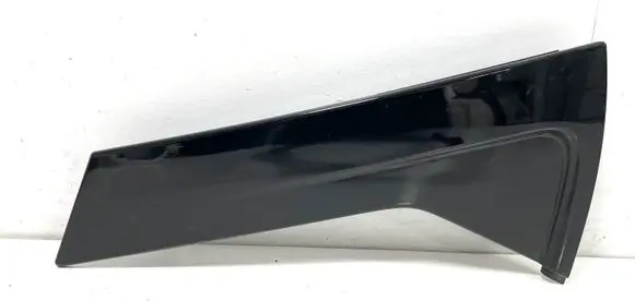 Renault Captur Rear door glass trim molding 822358549R 822350749R