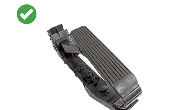 Mercedes-Benz CLK A209 C209 Accelerator throttle pedal A2033000704 A2033010001
