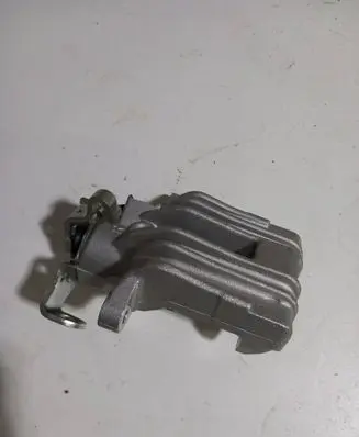 Audi A3 S3 8L Rear brake caliper 1J0615424D 1J0615424F 1J0615424H