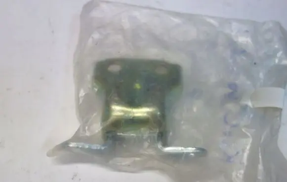 Opel Karl Tailgate/trunk/boot hinge 96689917