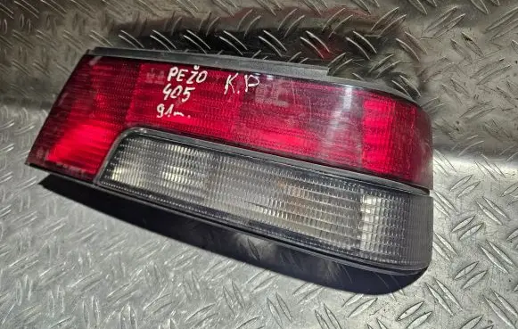 Peugeot 405 Rear/tail lights 7R011201 02434